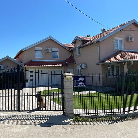 Apartman Diamond Lux Surčin المظهر الخارجي الصورة