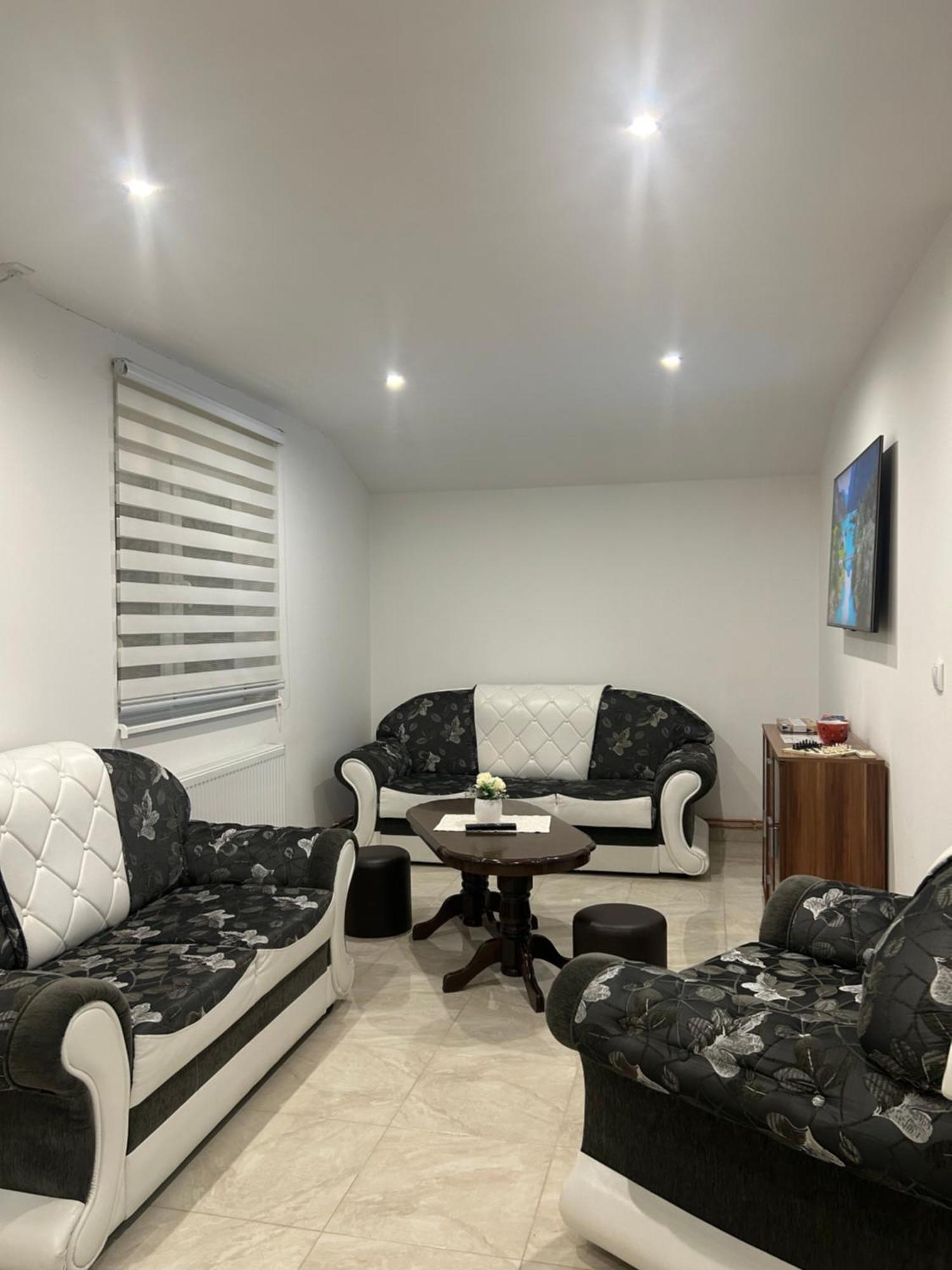 Apartman Diamond Lux Surčin المظهر الخارجي الصورة