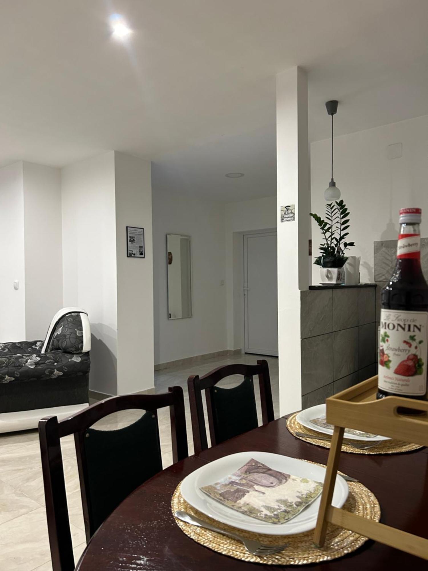 Apartman Diamond Lux Surčin المظهر الخارجي الصورة