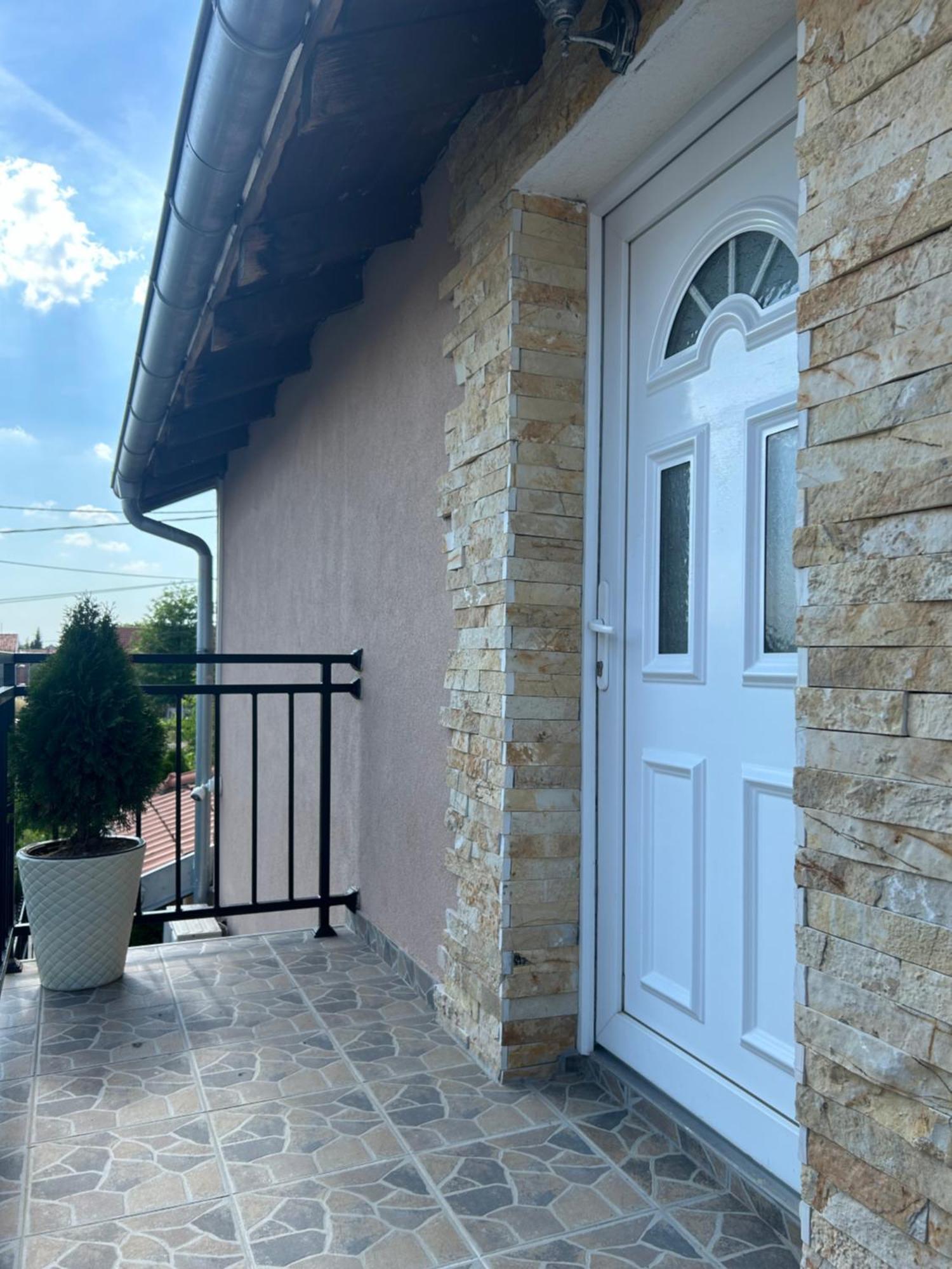 Apartman Diamond Lux Surčin المظهر الخارجي الصورة
